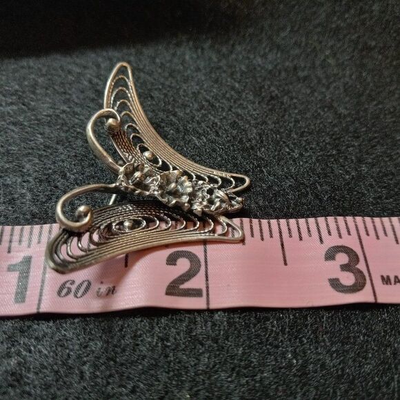Vintage Sterling Floral and Butterfly Filigree Brooch - Picture 5 of 6